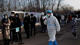 Mainland China reports 195 new COVID-19 cases vs 137 a day earlier