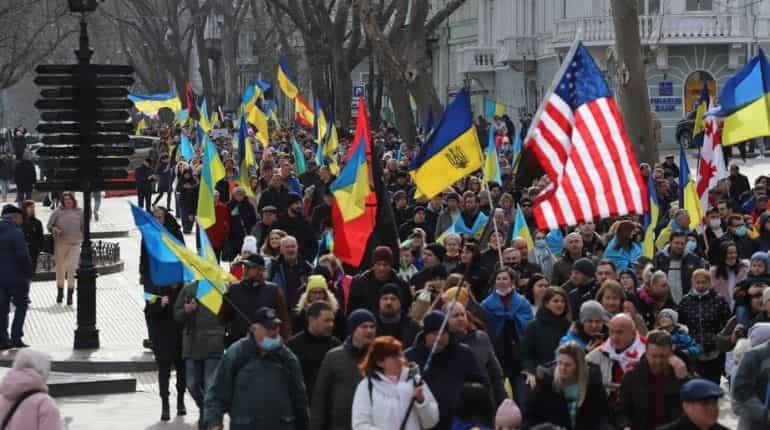 Ukraine crisis: Family members of Indian diplomats asked to return to India Ukraine crisis: Family members of Indian diplomats asked to return to India