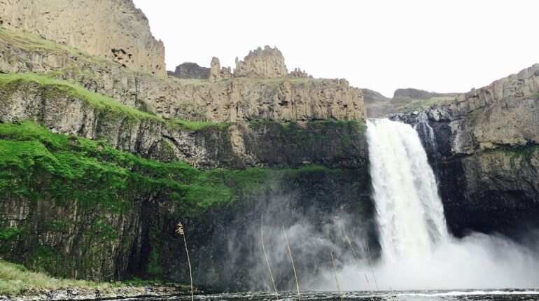 Scientists find ancient 'mega floods' tilted direction of Earth's crust