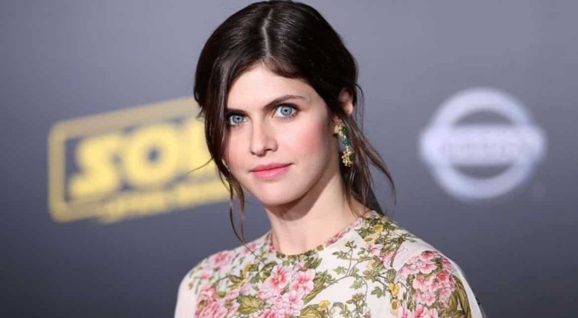 Man arrested outside 'The White Lotus' star Alexandra Daddario's home Man arrested outside 'The White Lotus' star Alexandra Daddario's home
