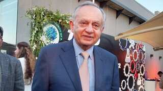 Trade with India need of the hour, will benefit both nations, says Pak PM’s adviser on commerce