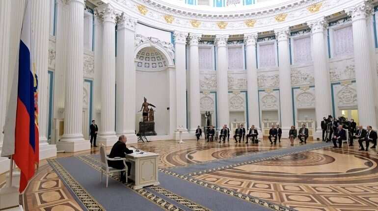 Vladimir Putin to recognise Ukraine's rebel territories as independent: Kremlin