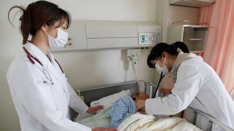 In a first, Japanese women beat men in medical school acceptance rate
