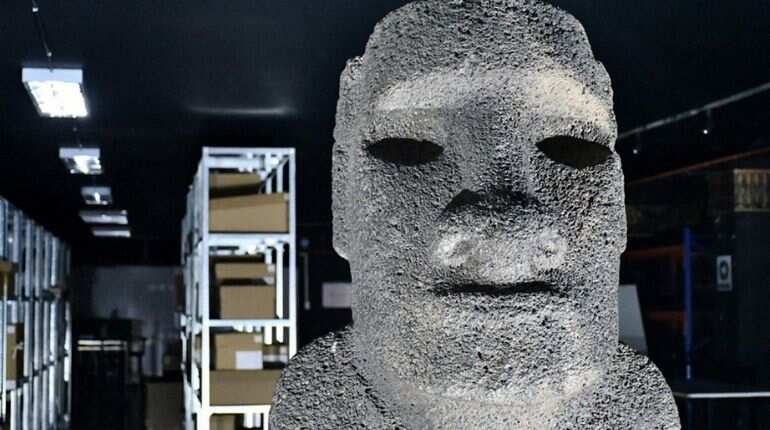 Moai Tau