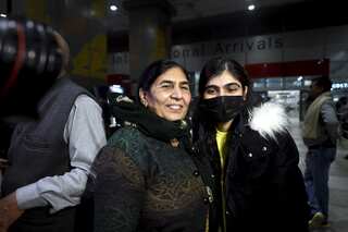 Indians arrive in Air India flight from Ukraine