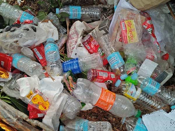 Survey: 75% of people want a ban on single-use plastics