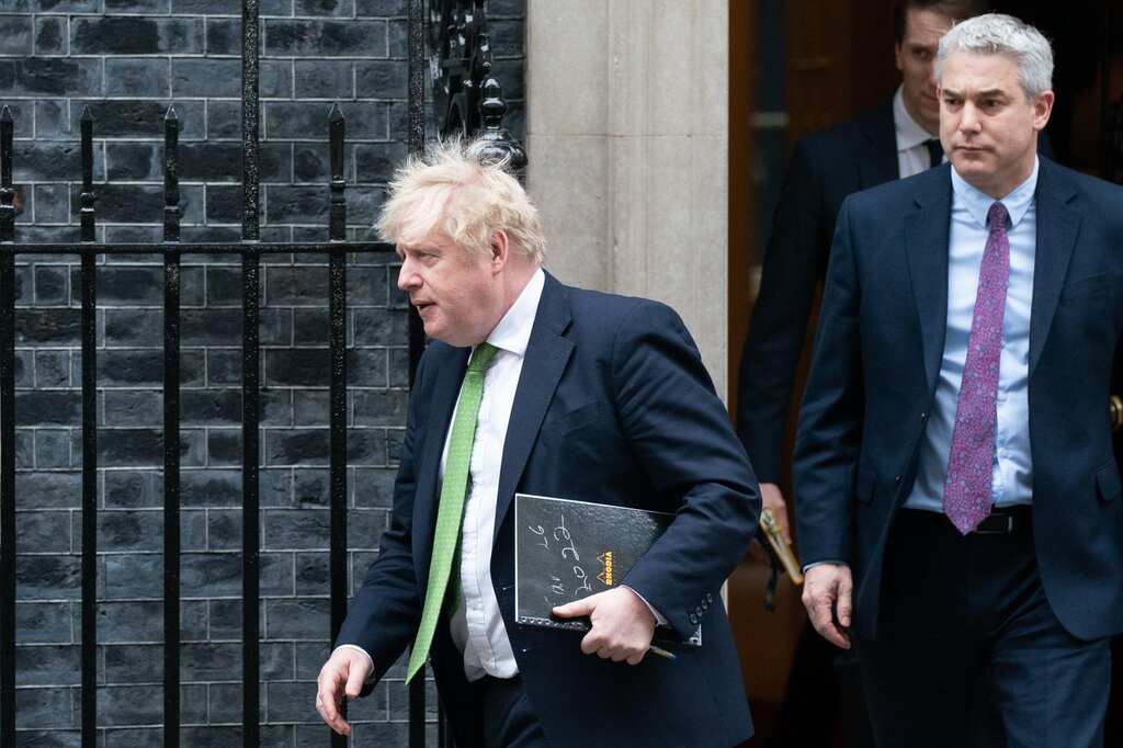 Boris Johnson calls for urgent NATO meeting amid Russian invasion of Ukraine