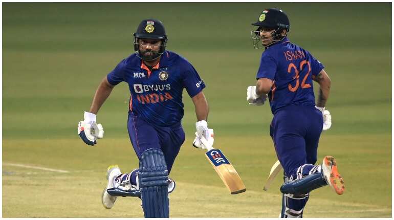 Ind vs SL: Rohit Sharma moves past Martin Guptill, Virat Kohli to become highest run-getter in T20Is