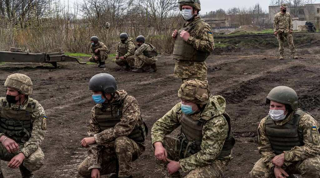 Russia-Ukraine Conflict: Airstrikes, gunfire, smoke & sirens engulfs several Ukrainian cities