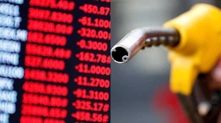 Russia-Ukraine conflict makes markets fall, oil prices soar Russia-Ukraine conflict makes markets fall, oil prices soar