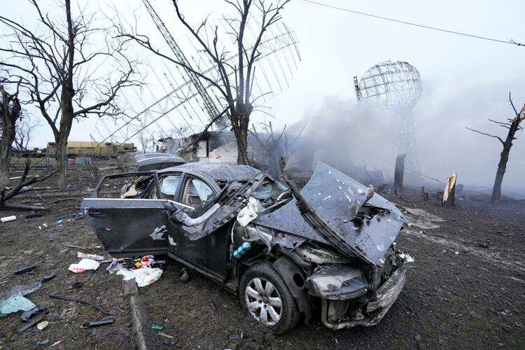 Russia-Ukraine Conflict: Attack across multiple Ukraine cities as Russian troops inch closer to Kyiv