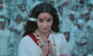 Alia Bhatt's 'Gangubai Kathiawadi' is unstoppable! Crosses Rs 100 crore mark