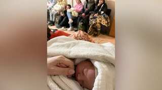 Amid chaos, 23-year-old woman gives birth to baby girl in Ukraine, brings smiles