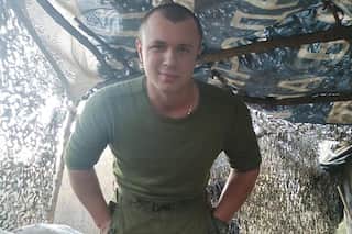 'Heroic' Ukrainian soldier blows himself up on bridge to block Russian tanks' advancement