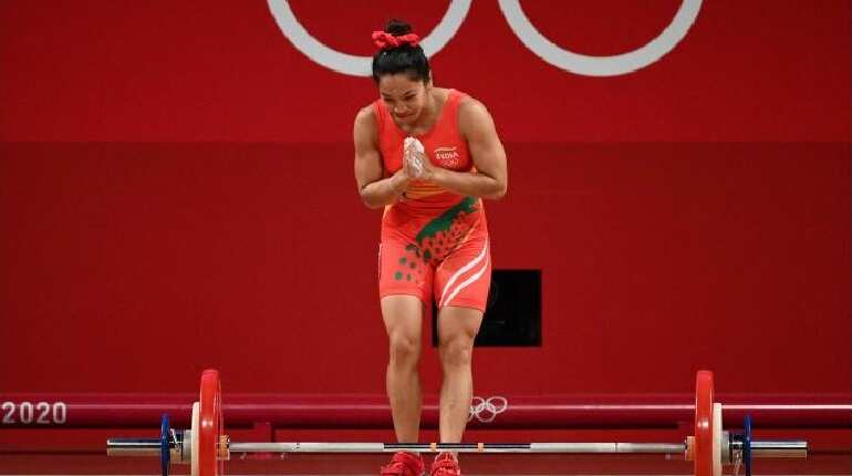 Tokyo Olympic silver medallist Mirabai Chanu qualifies for Commonwealth Games 2022 with a golden lift