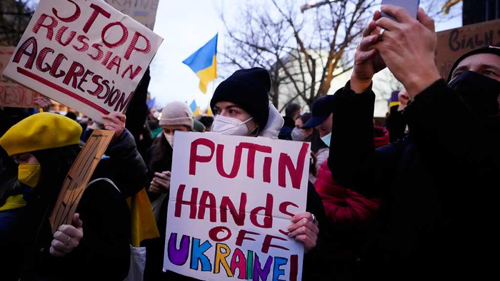 Ukrainians protest across the world against the Russian invasion