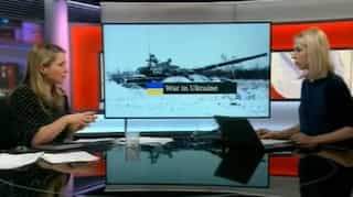 Watch: On live TV, Ukrainian scribe left in tears on seeing wreckage of her Kyiv home   