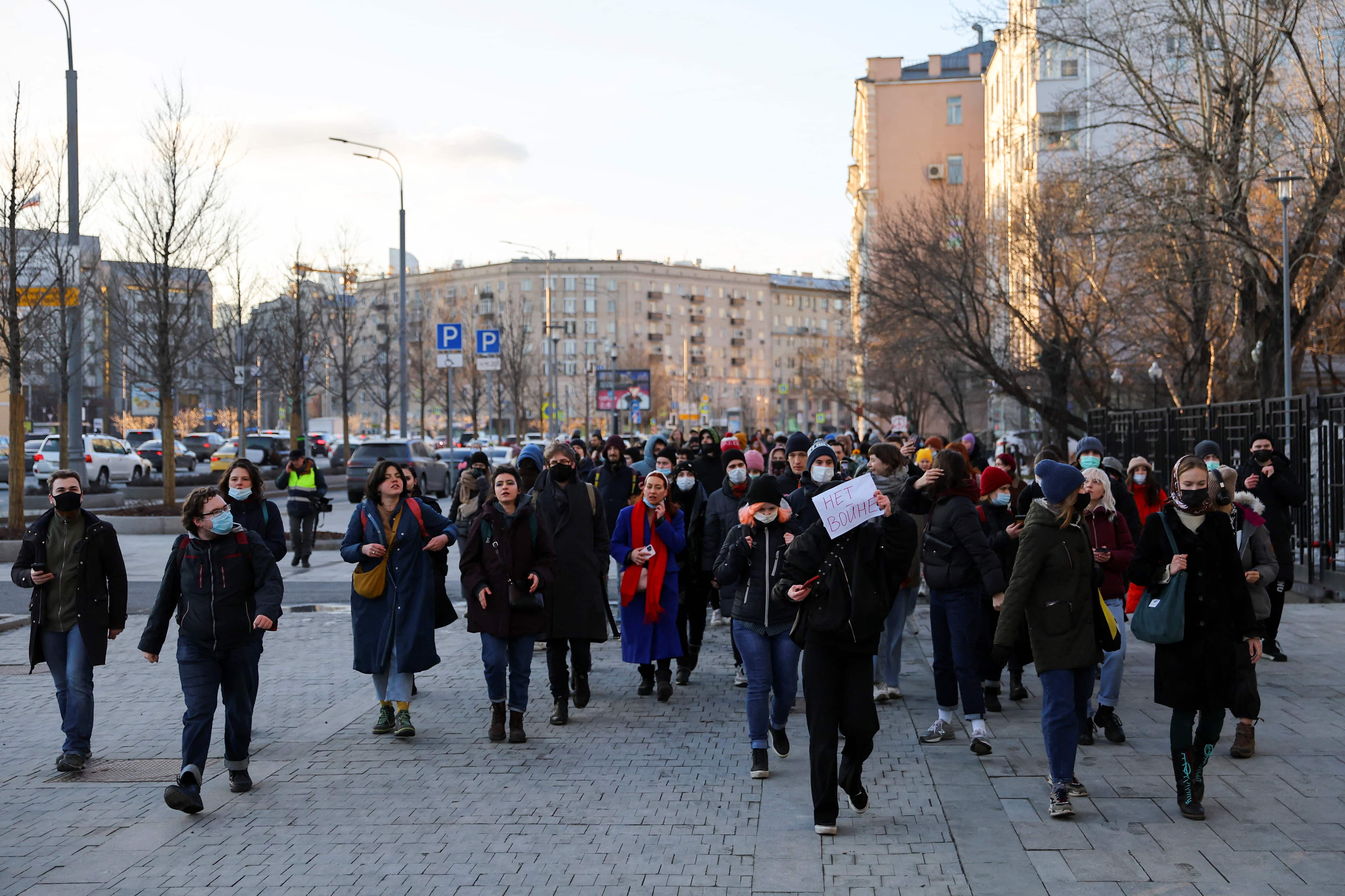 More than 2000 detained in anti-war protests across Russia