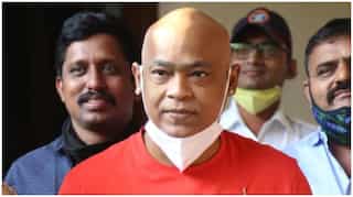 Ex-Indian player Vinod Kambli held for dashing car into building gate, released on bail