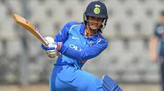 Smriti Mandhana 'stable' after taking a blow on head, cleared to participate in ODI World Cup