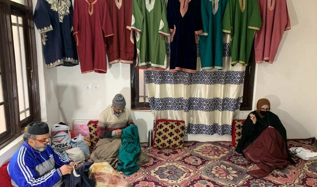 Craft Safari in Srinagar: Efforts to take buyers directly to artisans