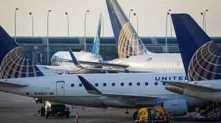 United States closes its airspace to Russian aircraft