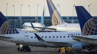 United States closes its airspace to Russian aircraft