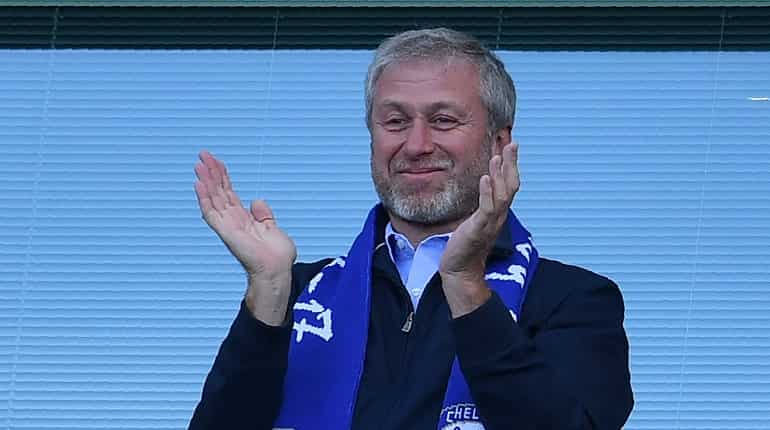 Roman Abramovich wants to get rid of Chelsea so he offered to sell it, says Swiss billionaire Hansjorg Wyss Roman Abramovich wants to get rid of Chelsea so he offered to sell it, says Swiss billionaire Hansjorg Wyss