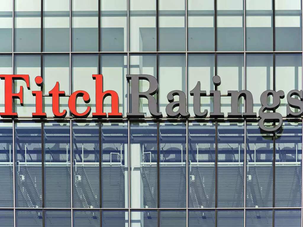Amid the ongoing invasion of Ukraine, Fitch slashes Russia's sovereign rating to junk status