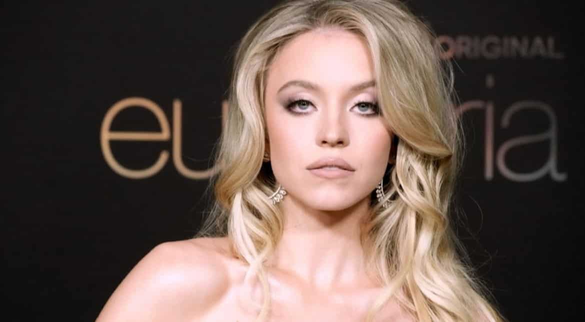 'Euphoria' star Sydney Sweeney sparks engagement rumours courtesy a huge rock 'Euphoria' star Sydney Sweeney sparks engagement rumours courtesy a huge rock