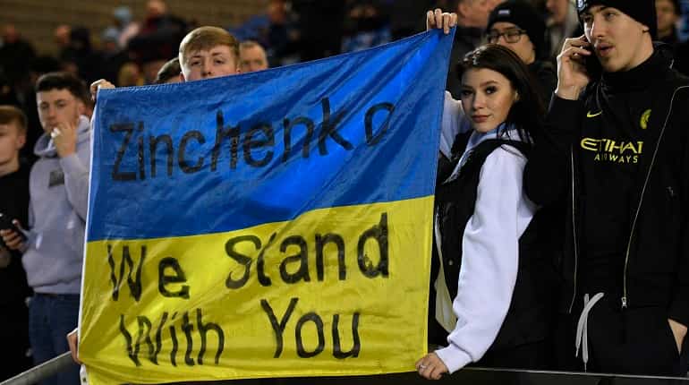 Manchester City's Oleksandr Zinchenko questions Russian players' silence on Ukraine invasion Manchester City's Oleksandr Zinchenko questions Russian players' silence on Ukraine invasion