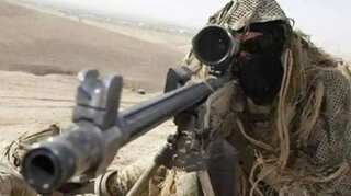 Invading Russian military forces belt-maker to weave camouflage webbing for Ukrainian troops