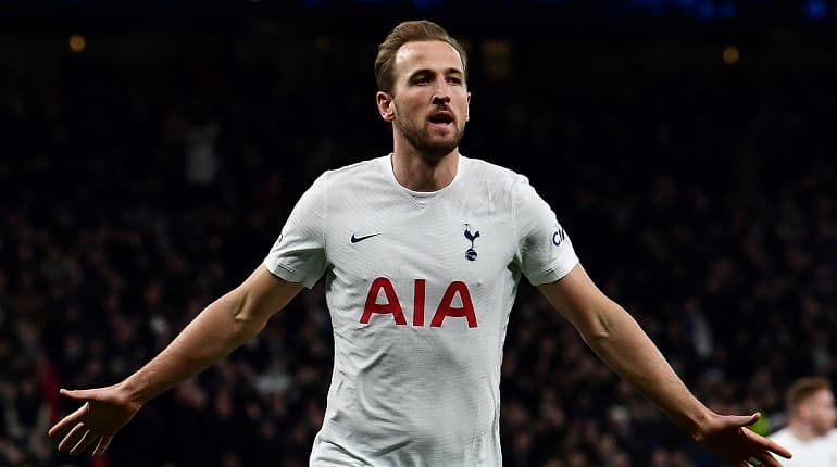 Premier League: Harry Kane's brace helps Tottenham Hotspur crush Everton 5-0