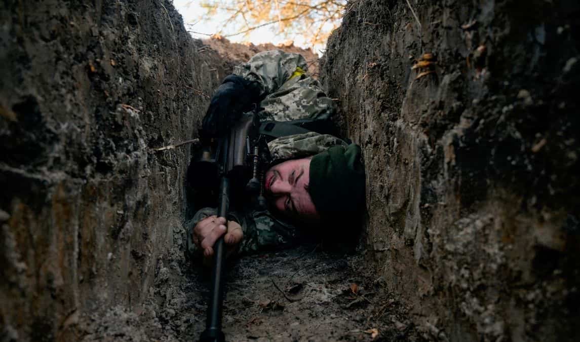 Russia-Ukraine conflict: Civilian targets hit in Ukraine's Dnipro, say officials Russia-Ukraine conflict: Civilian targets hit in Ukraine's Dnipro, say officials