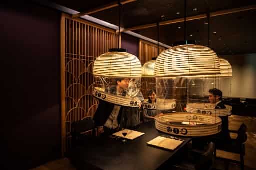'Lantern dining experience'