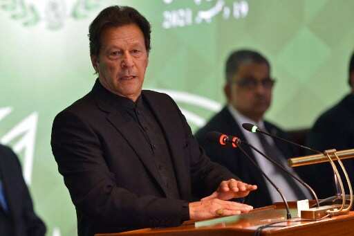Slip of tongue: Pak PM discloses his conversations with Gen Bajwa while slamming opposition