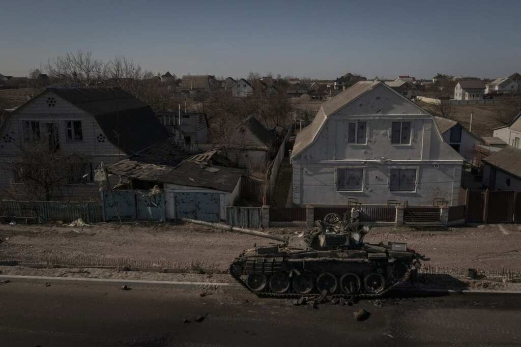 Ukraine under attack: Widespread damage in areas near Kyiv