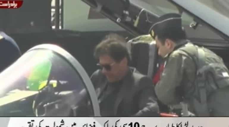 Meme fest begins after Pakistan PM Imran Khan inspects J-10C fighter jets during induction Meme fest begins after Pakistan PM Imran Khan inspects J-10C fighter jets during induction