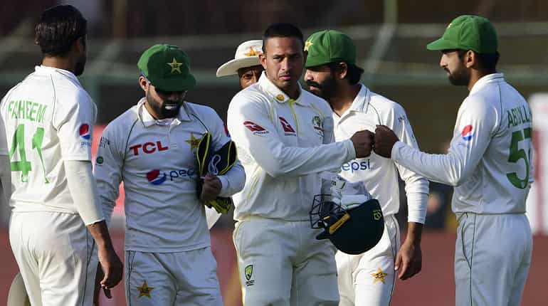 'Looking for a draw on Day 1': Waqar Younis slams Babar & Co. as Australia dominate Pakistan in 2nd Test 'Looking for a draw on Day 1': Waqar Younis slams Babar & Co. as Australia dominate Pakistan in 2nd Test