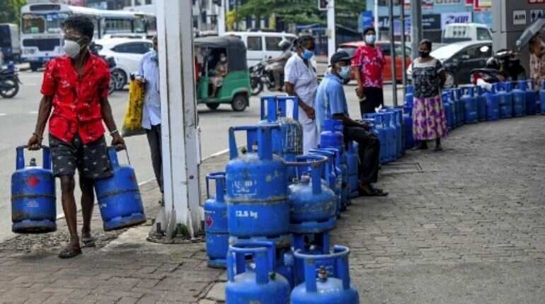 IMF in Sri Lanka to discuss worsening economic crisis