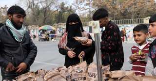 Amid extreme poverty, Kabul residents complain of high price of food materials