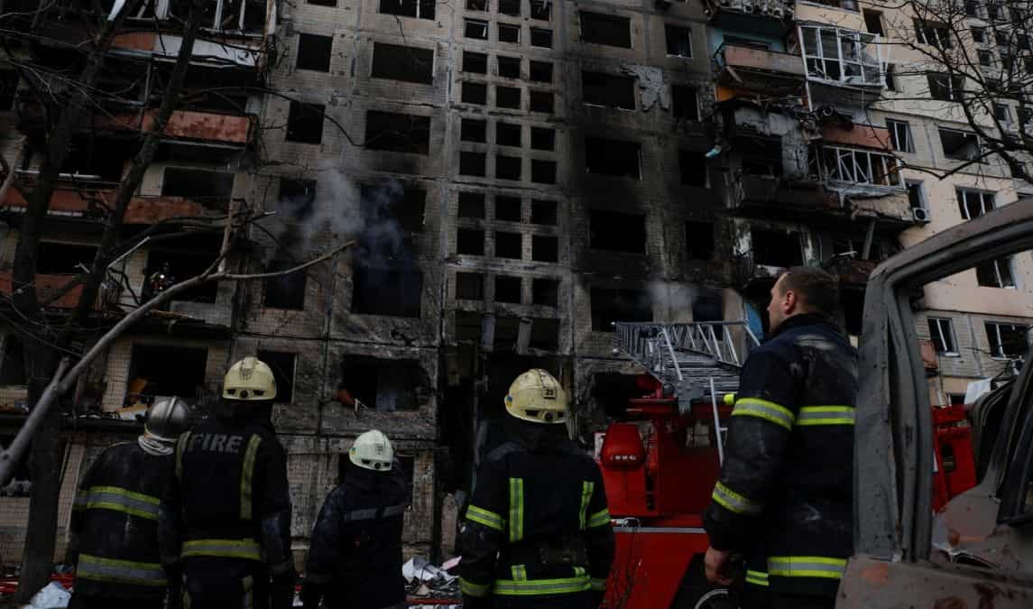 Ukraine under attack: Kremlin doesn't rule out taking 'full control' of major Ukraine cities Ukraine under attack: Kremlin doesn't rule out taking 'full control' of major Ukraine cities