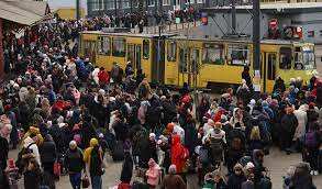 East Europe hosts majority of Ukrainians;195,980 have entered Slovakia from Ukraine