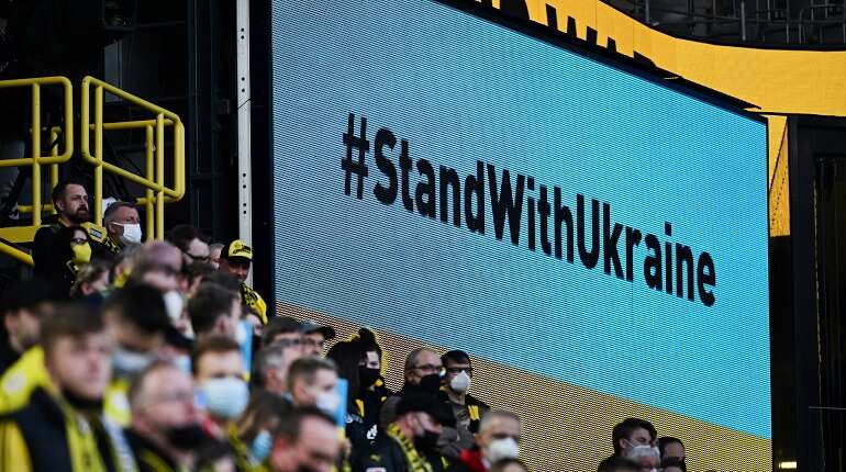 Real Madrid to donate one million euros to help displaced in Ukraine amid Russia's invasion Real Madrid to donate one million euros to help displaced in Ukraine amid Russia's invasion