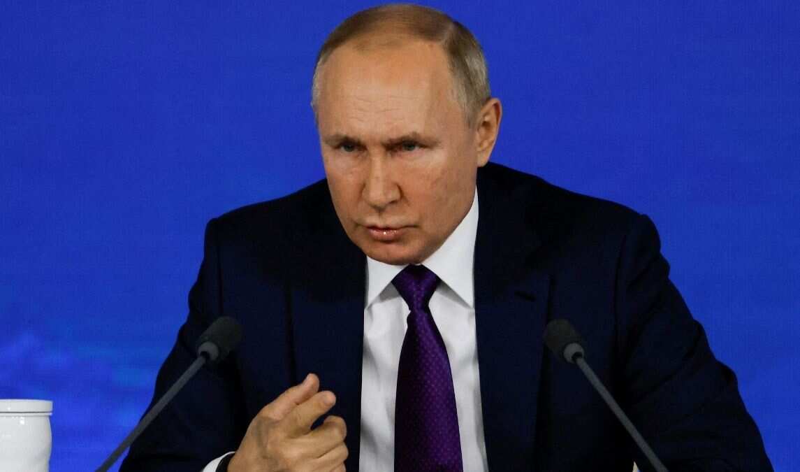 Kleptocracy hunt: UK to go after Putin's London assets worth millions of pounds Kleptocracy hunt: UK to go after Putin's London assets worth millions of pounds