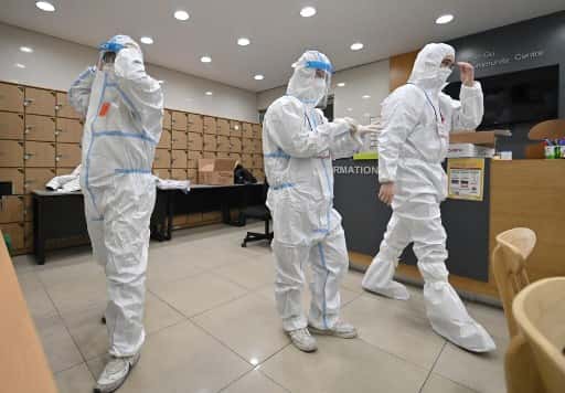 South Korea reports more than 400,000 COVID-19 cases amid Omicron wave South Korea reports more than 400,000 COVID-19 cases amid Omicron wave