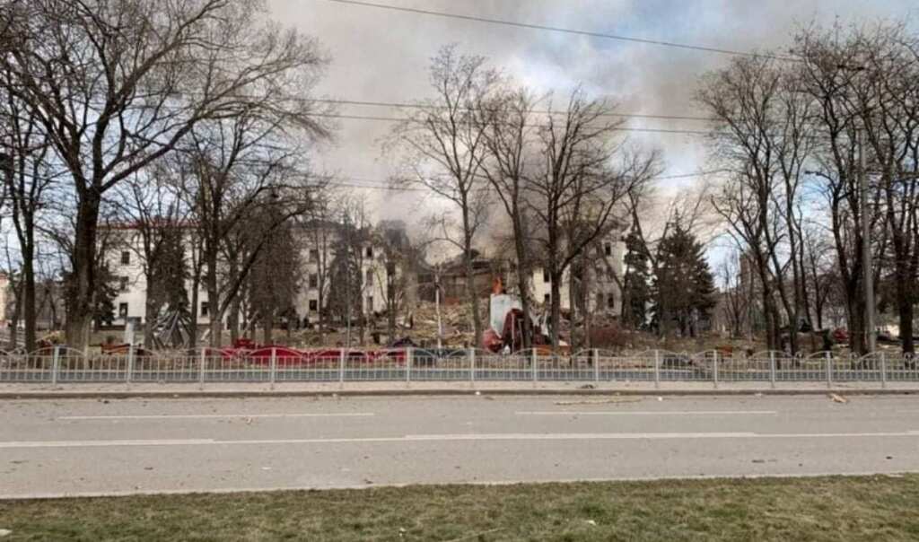 Ukraine under attack: Russia attacks Mariupol theatre sheltering 'hundreds' of civilians - see satellite image