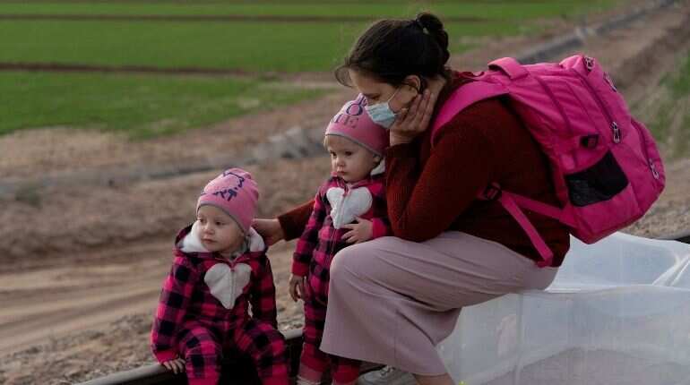 What happens to Ukrainians who try to enter the United States from Mexico?