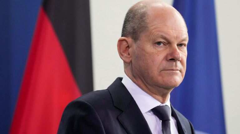 Germany's Scholz urges ceasefire in call with Russia's Putin Germany's Scholz urges ceasefire in call with Russia's Putin