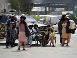 Taliban ban foreign TV shows in Afghanistan, arrest 3 journalists for reporting about it